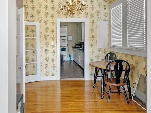 420 W Main St, Livingston, TN 38570